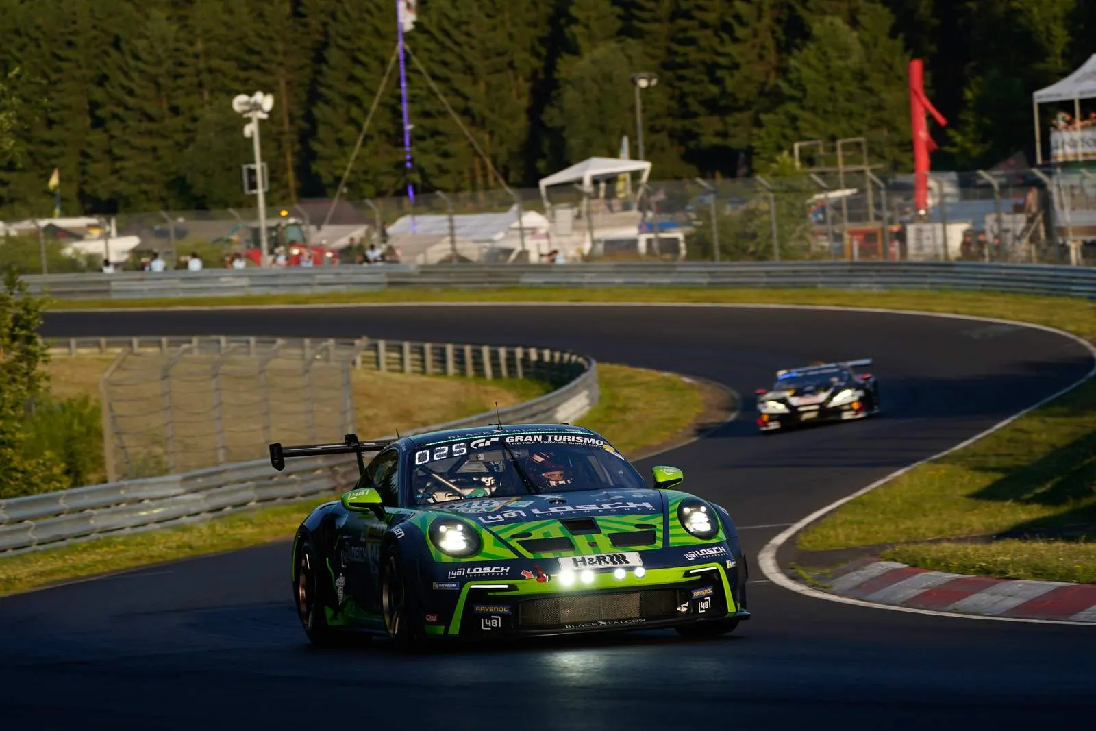 Einzelbild ohne Beschreibung in einer Bildergalerie