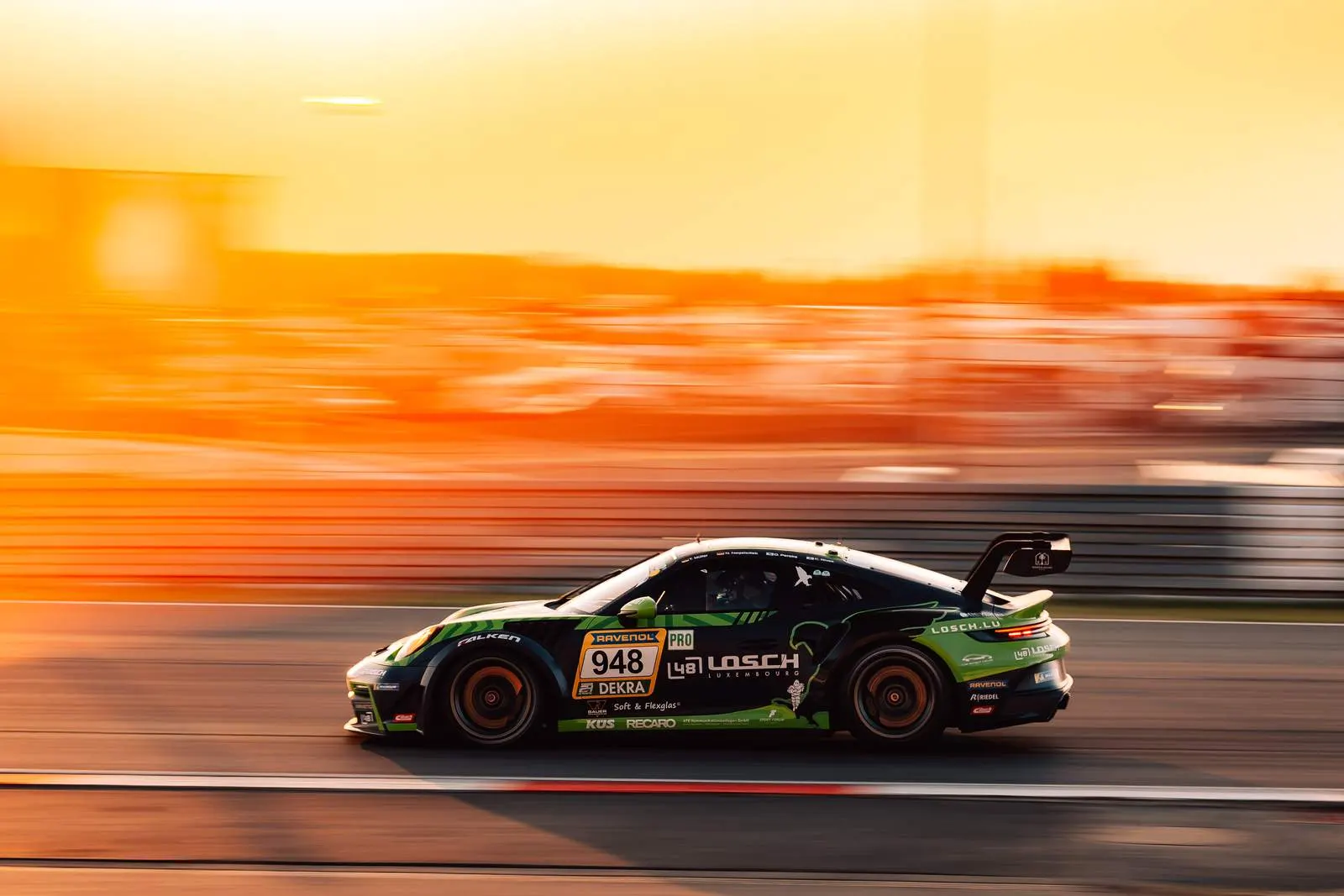 Einzelbild ohne Beschreibung in einer Bildergalerie