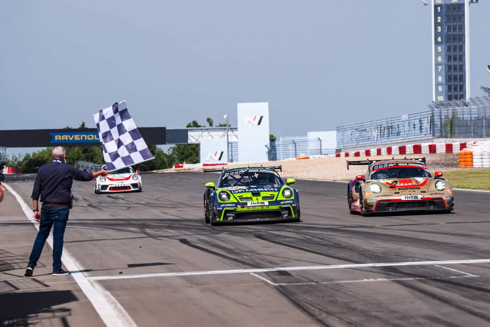 Einzelbild ohne Beschreibung in einer Bildergalerie